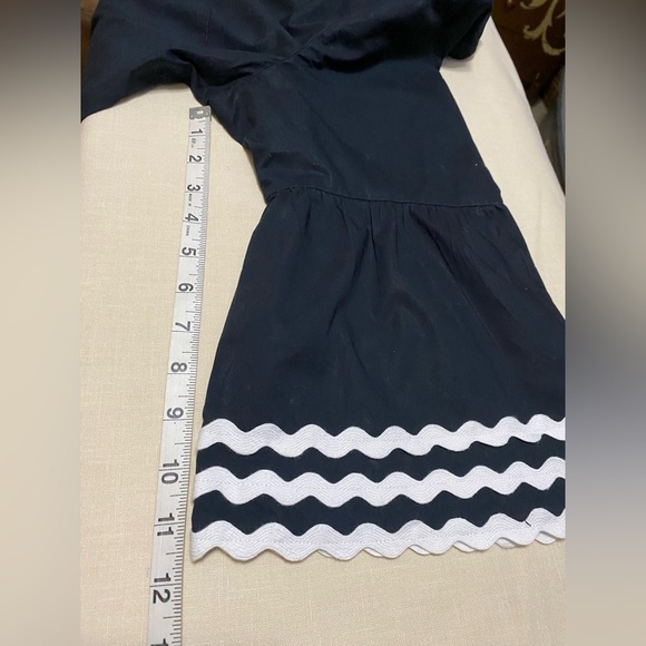 Talbots Navy Blue Blouse Top with White Rick Rack Detail in Size XL. - Picture 8 of 9